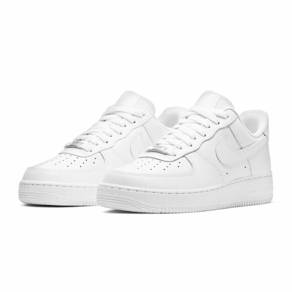 Nike Womens Air Force 1 Low '07 Gymnastics Shoes - Picture 3 of 5